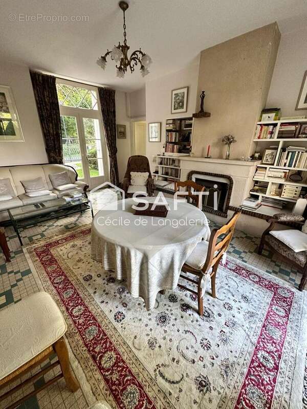 Photo 7 - Maison à AZAY-LE-FERRON