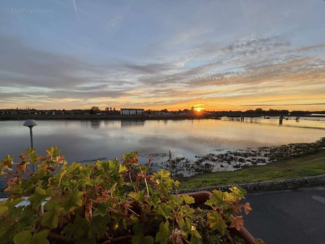 Maison à SAINT-DENIS-DE-L&#039;HOTEL