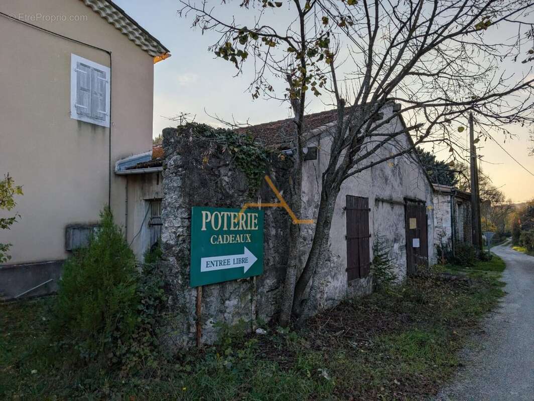 Entrepot le poet laval - photo 2
