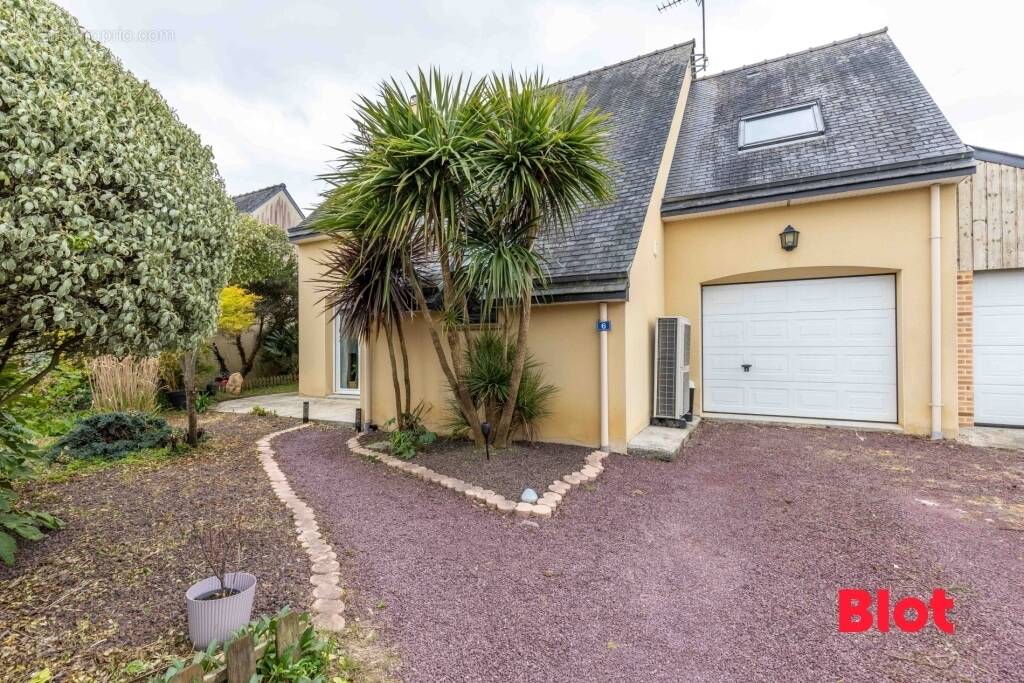 Maison à SAINT-SULPICE-DES-LANDES