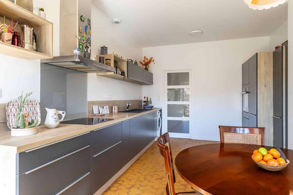 Maison de village avec atelier, annexe et jardin - photo 13
