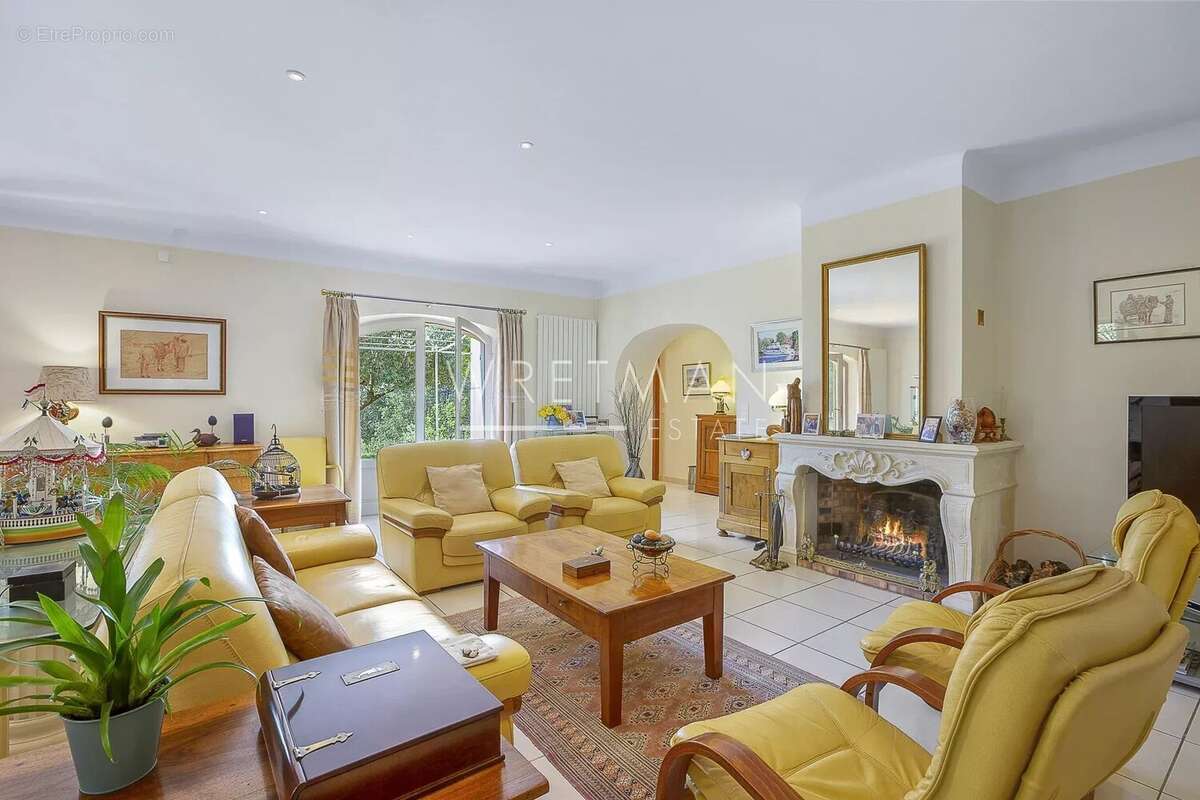 Maison à DRAGUIGNAN