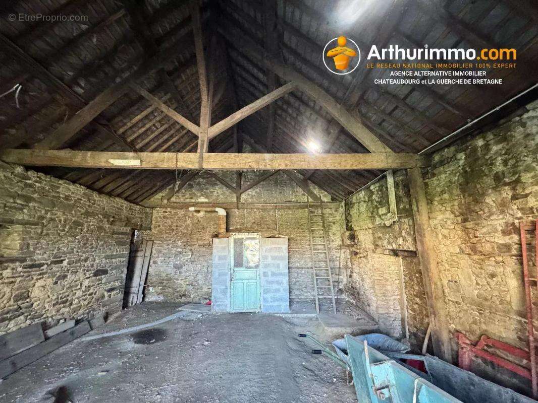 Maison de ville de plain-pied à La Guerche-de-Bretagne - photo 9