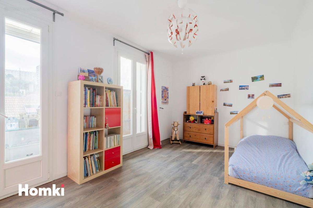 Maison de ville T4 de 116 m2 à Marseille 13007 - photo 10