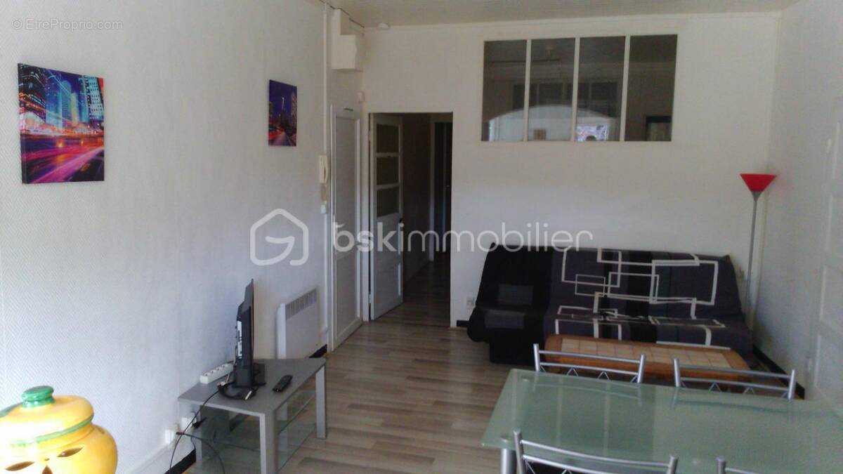 Lot de 8 appartements + parking et caves  330 m2 - bourg saint andeol- rentabilite 10% - photo 12