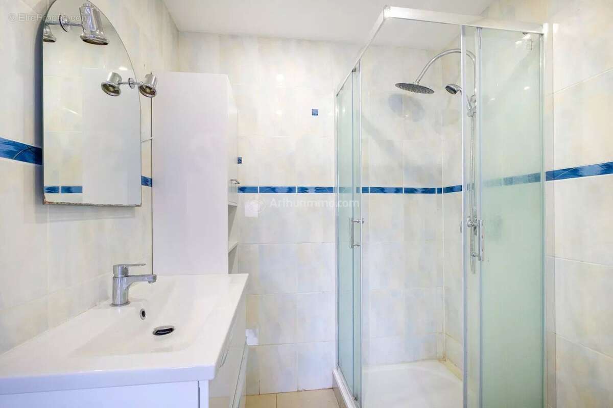 Maison à VILLEURBANNE