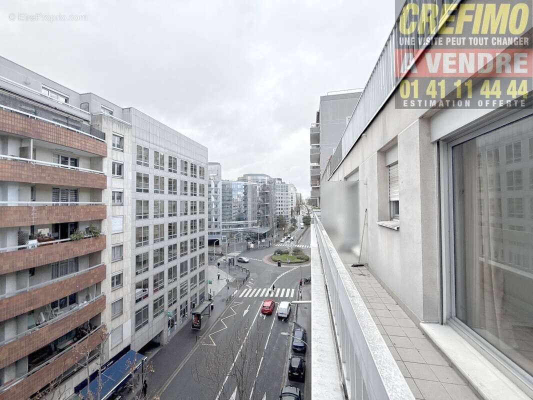 Appartement à COURBEVOIE