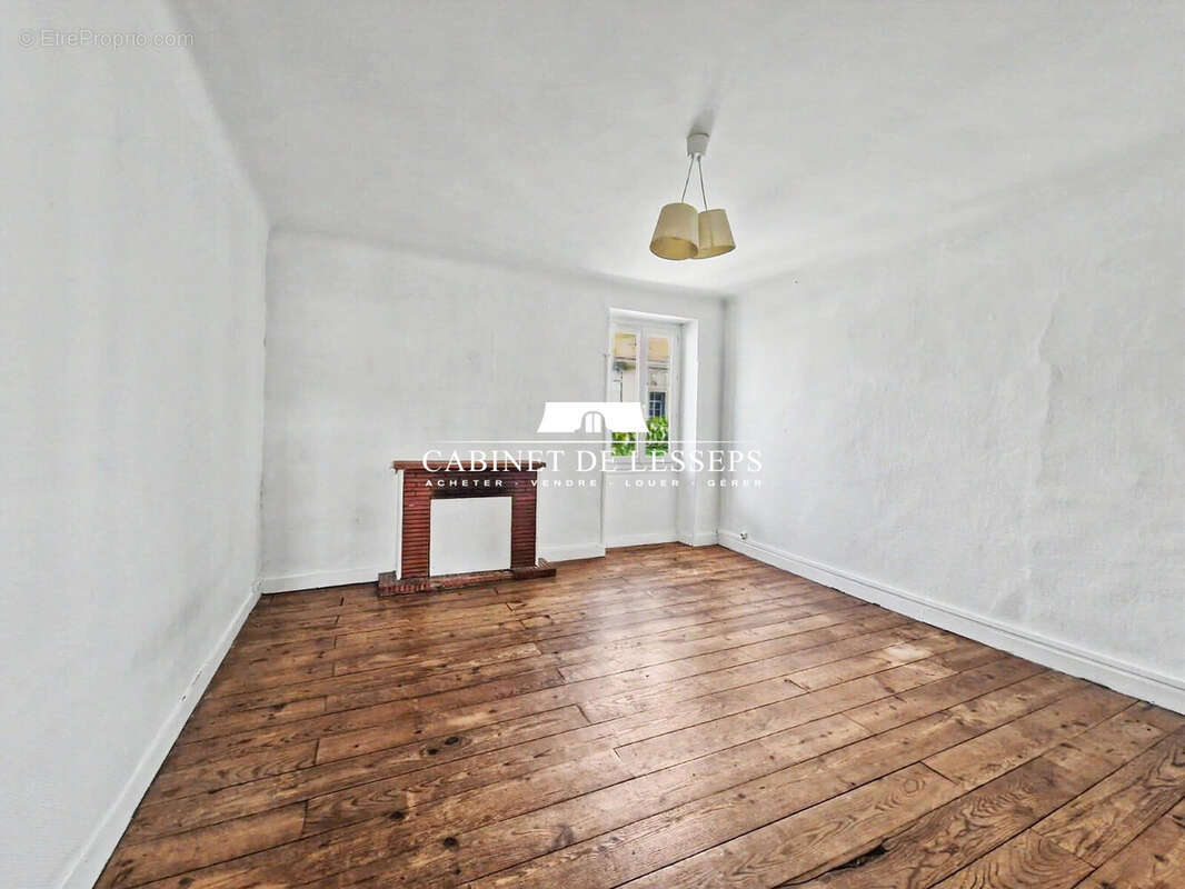 Appartement 121 m² à Saint-Vincent-De-Tyrosse  - photo 2