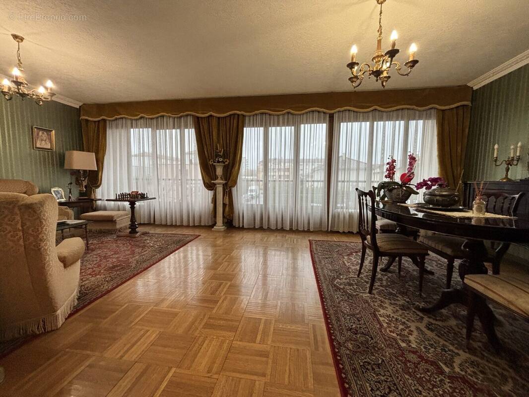 Appartement à ECHIROLLES