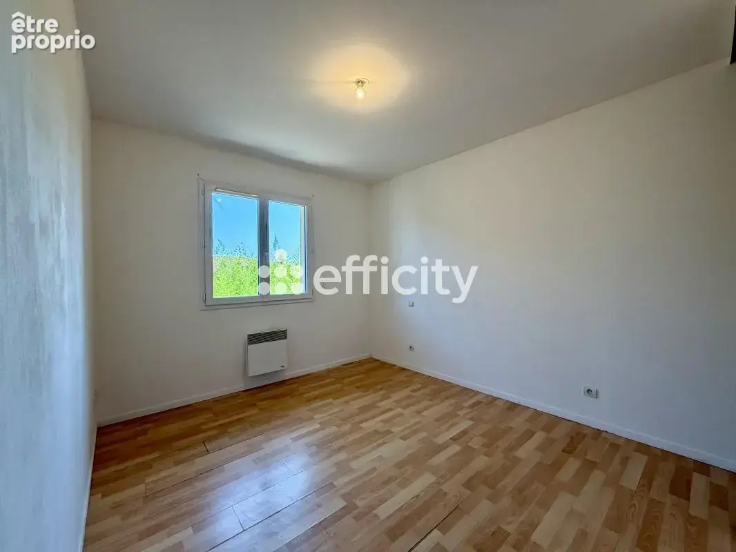Maison 91 m² à Saint-Andre-De-Cubzac  - photo 8