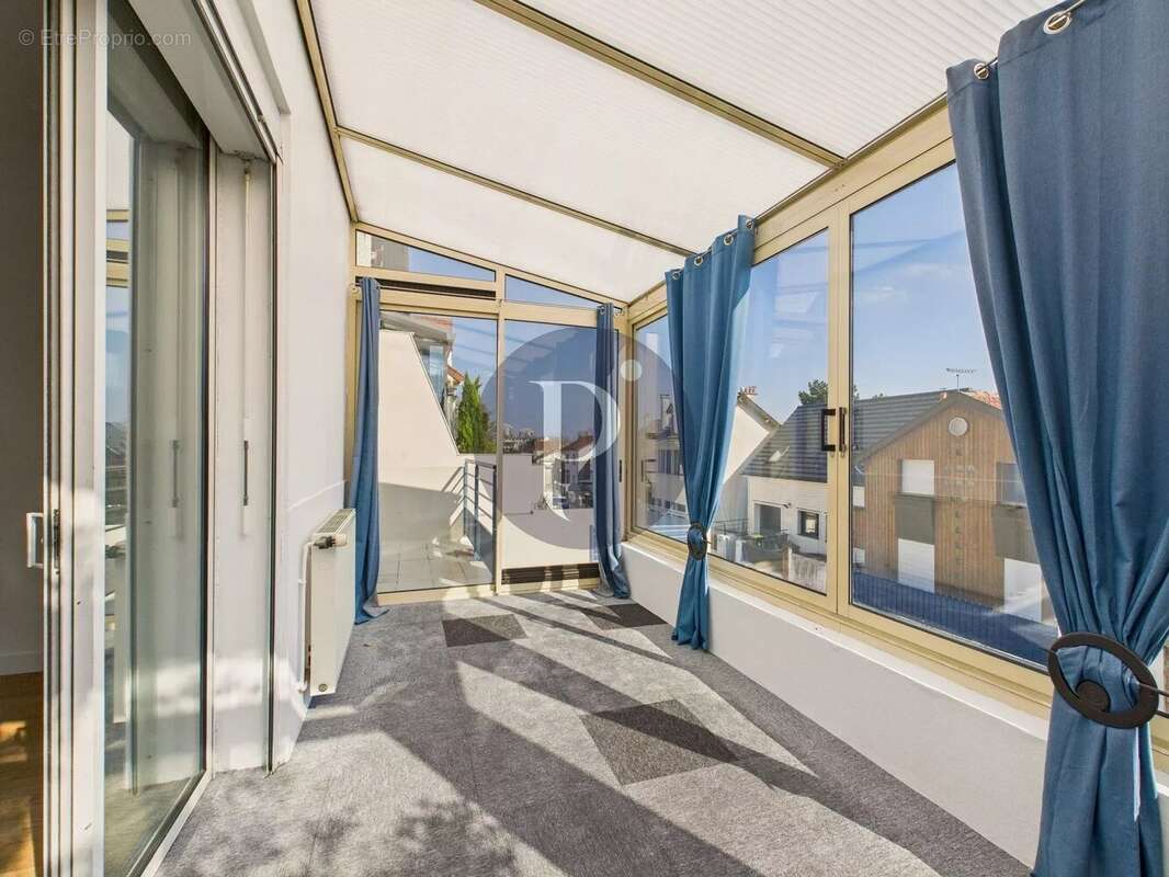 Maison à LE PLESSIS-ROBINSON