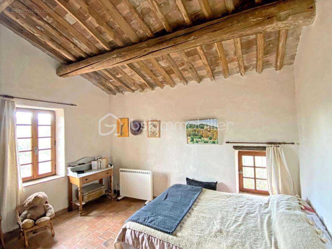 Mas provençal du xviiiᵉ siècle (apt en luberon 84)– vue lavandes – 3 logements – de type t12- piscine – fort potentiel touristiq - photo 14