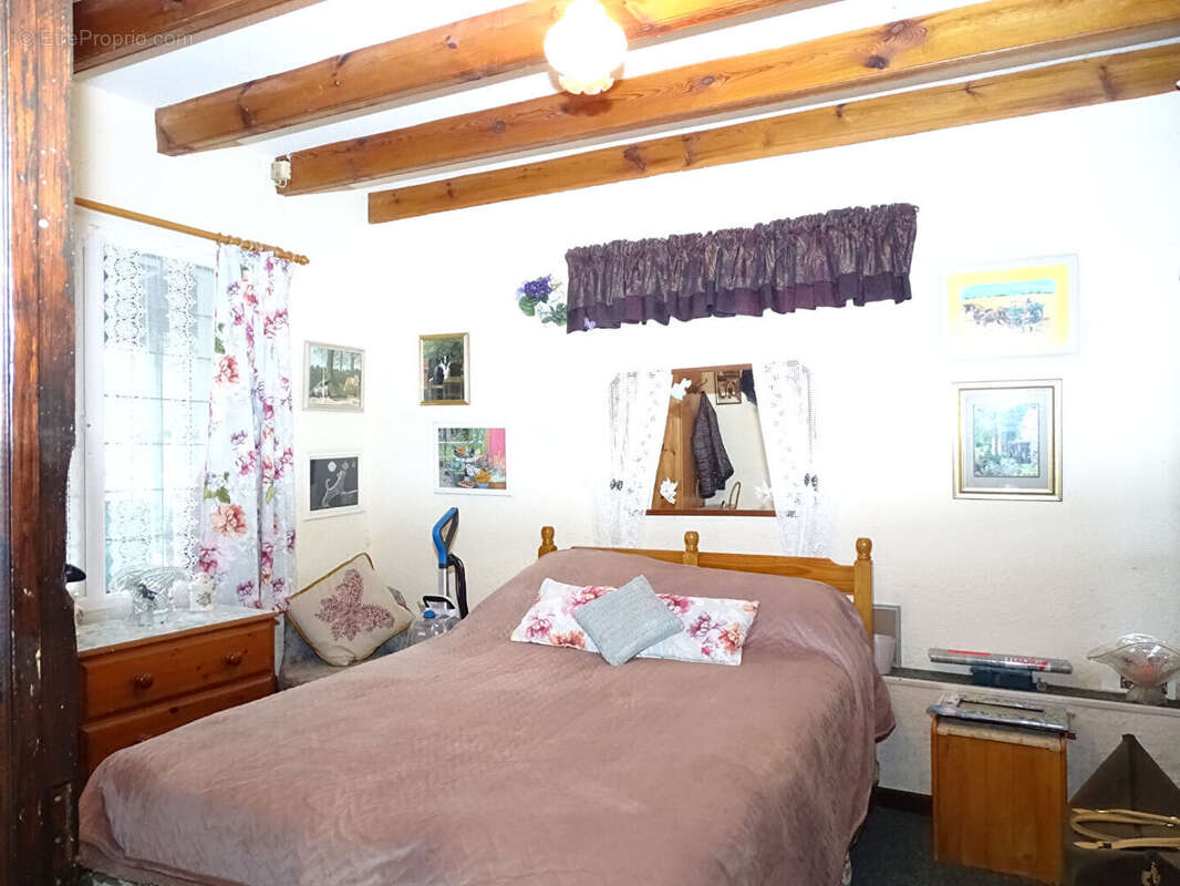 Maison à SAINTE-TREPHINE