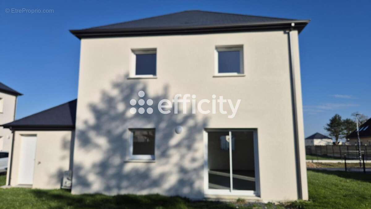 Maison à SOMMERVIEU