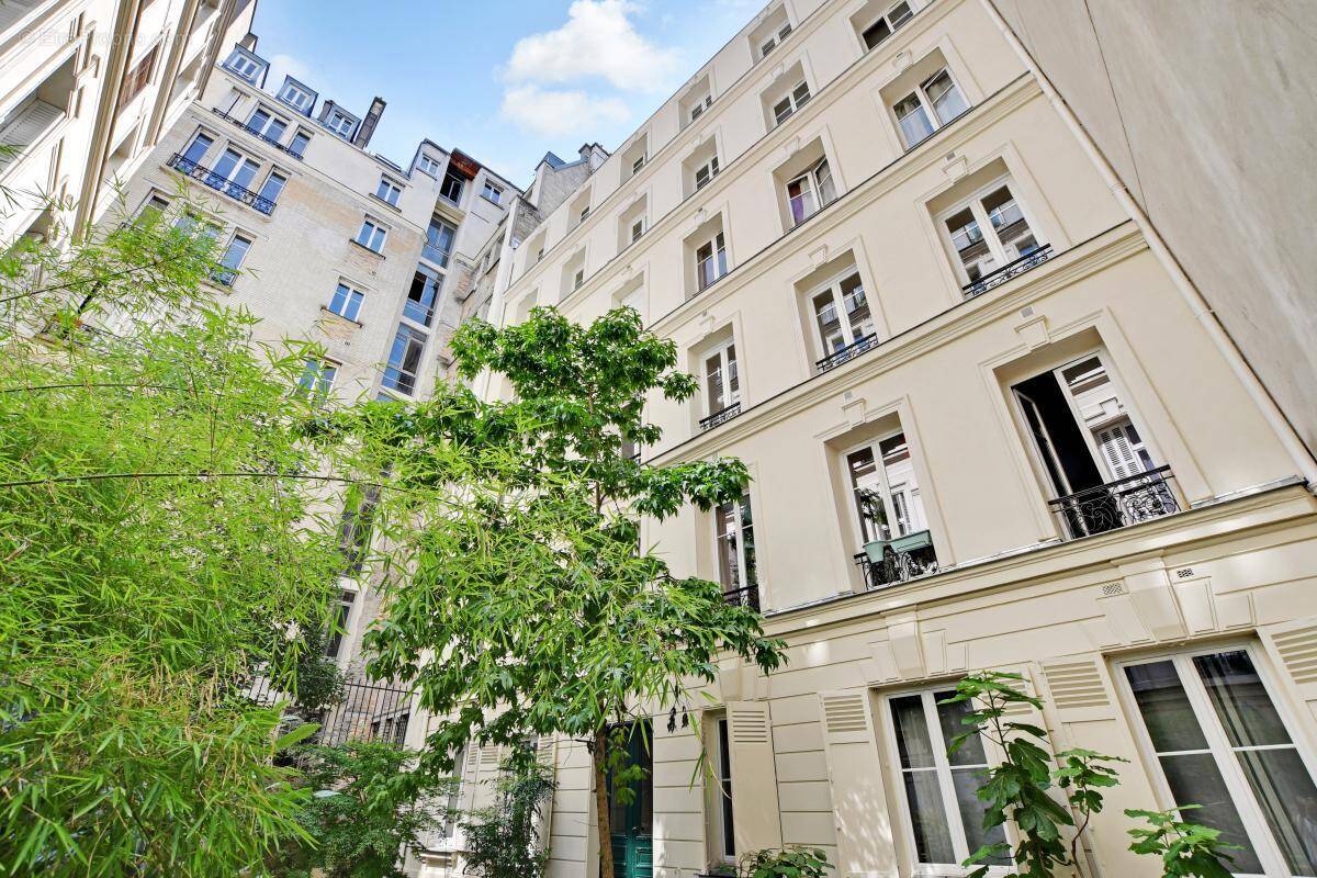 Appartement à PARIS-6E