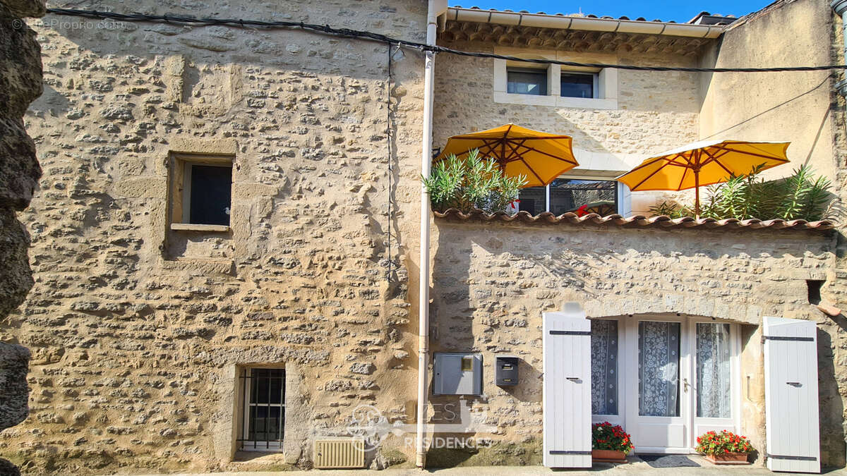 Maison de village rénovée avec 3 terrasses à 5 minutes d'Uzès - photo 2