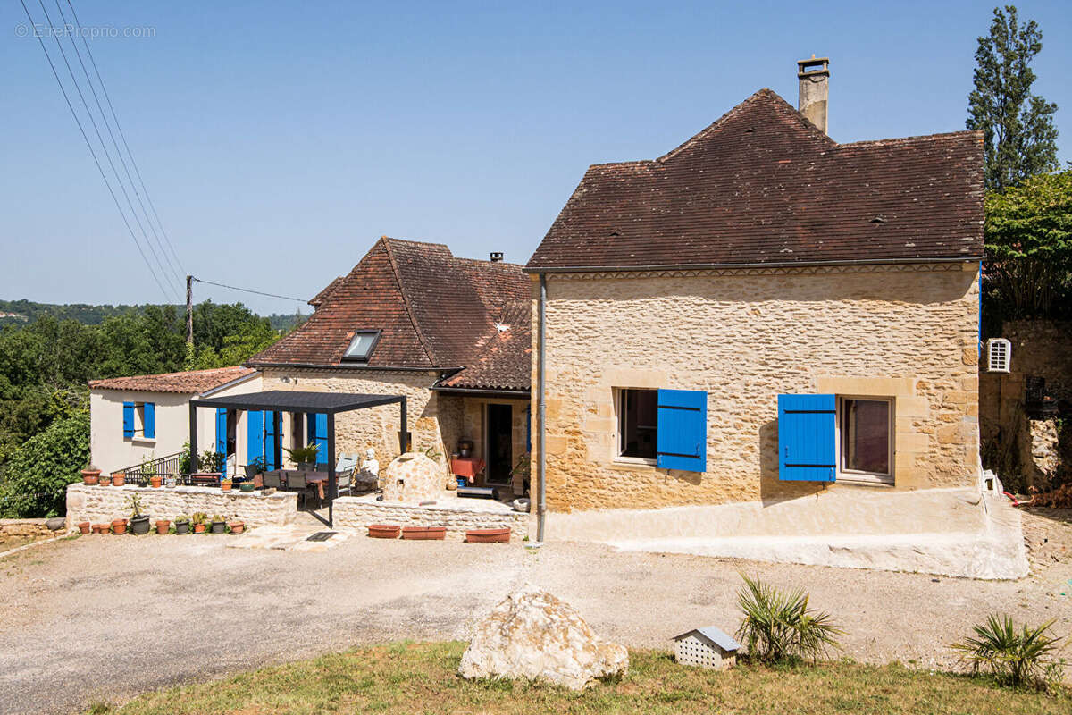 Maison en pierre proche du centre historique de Sarlat-la-Canéda - photo 2