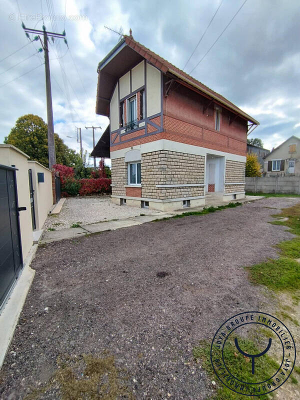 Maison à PONT-SUR-SEINE