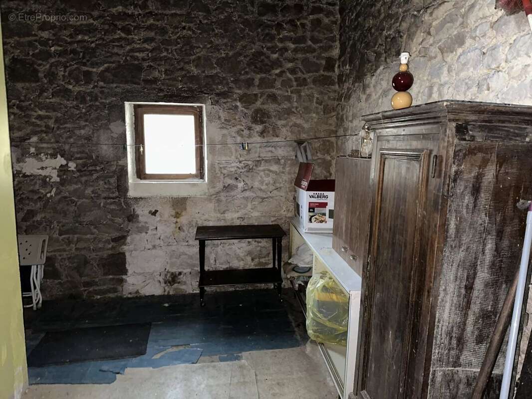 Maison à SAINT-MAURICE-LA-CLOUERE