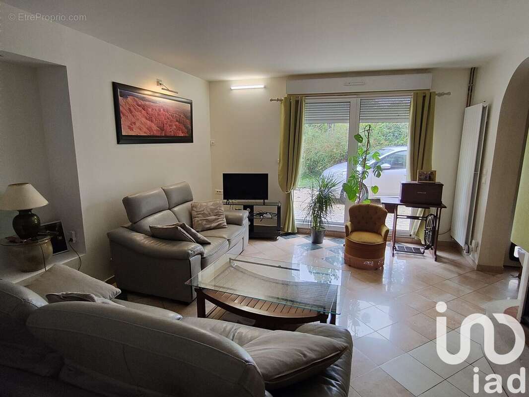 Photo 3 - Maison à NOGENT-SUR-VERNISSON