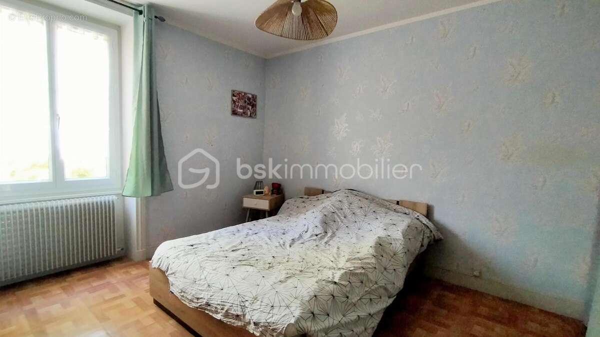 Maison à CHARLIEU