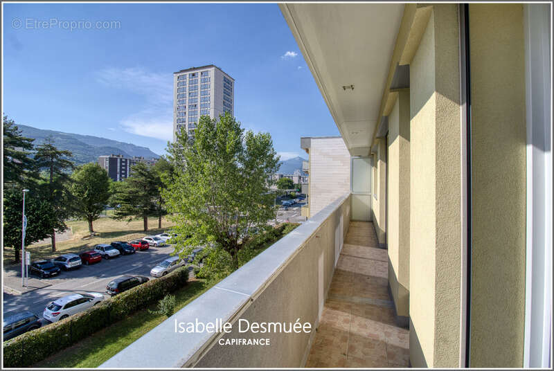 Appartement à ECHIROLLES