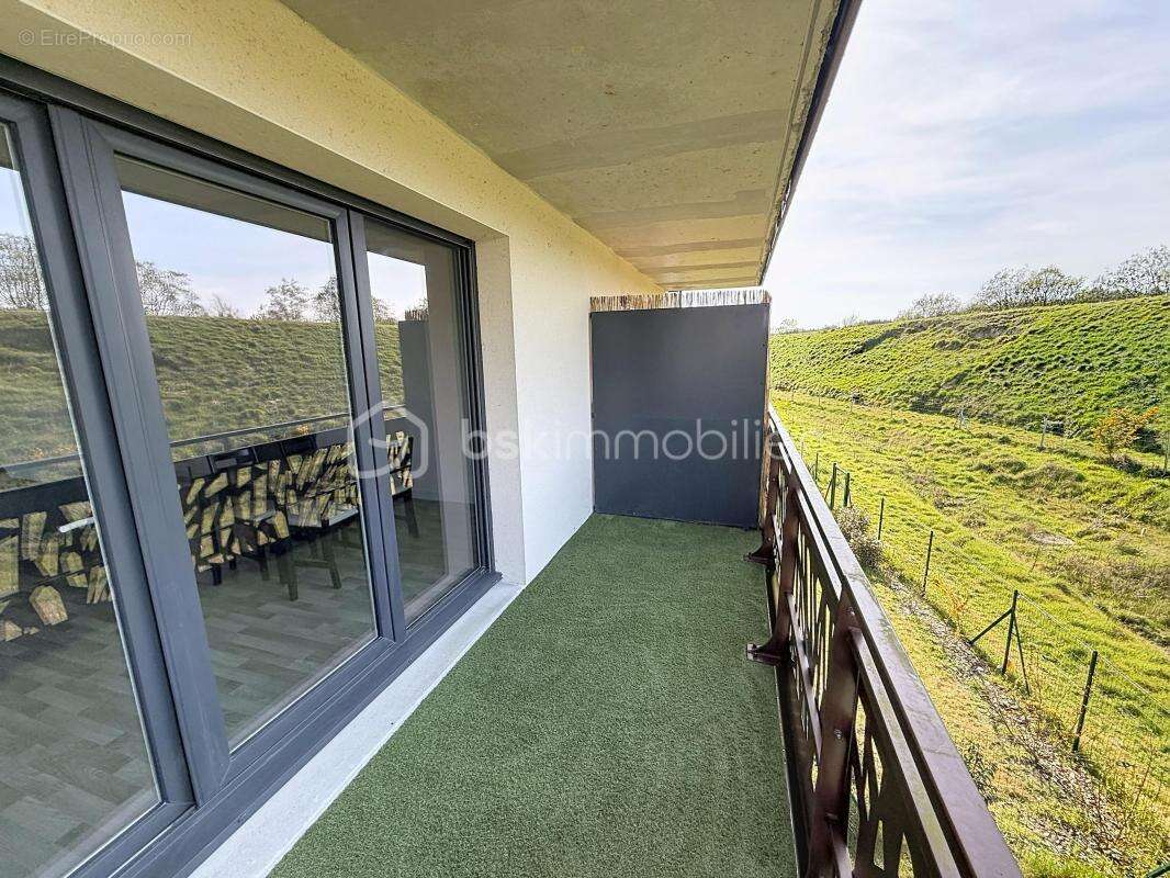 Appartement à LIFFRE