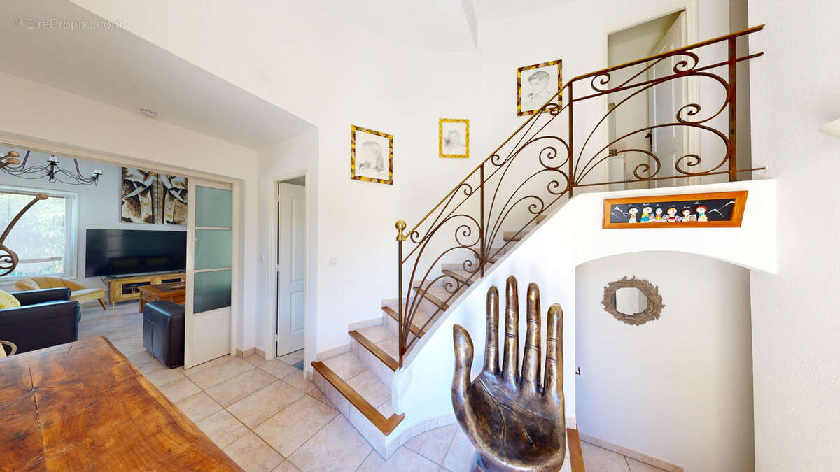 Maison à VALENSOLE