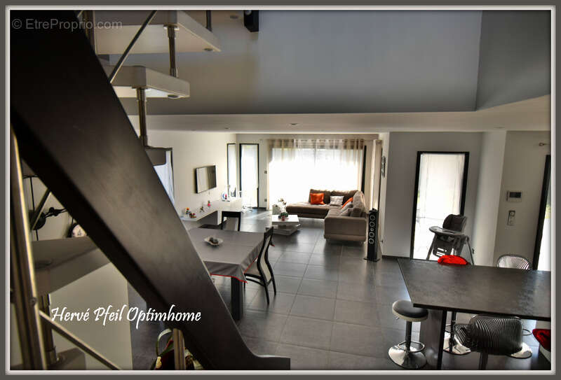 Maison à SAINT-SIMEON-DE-BRESSIEUX