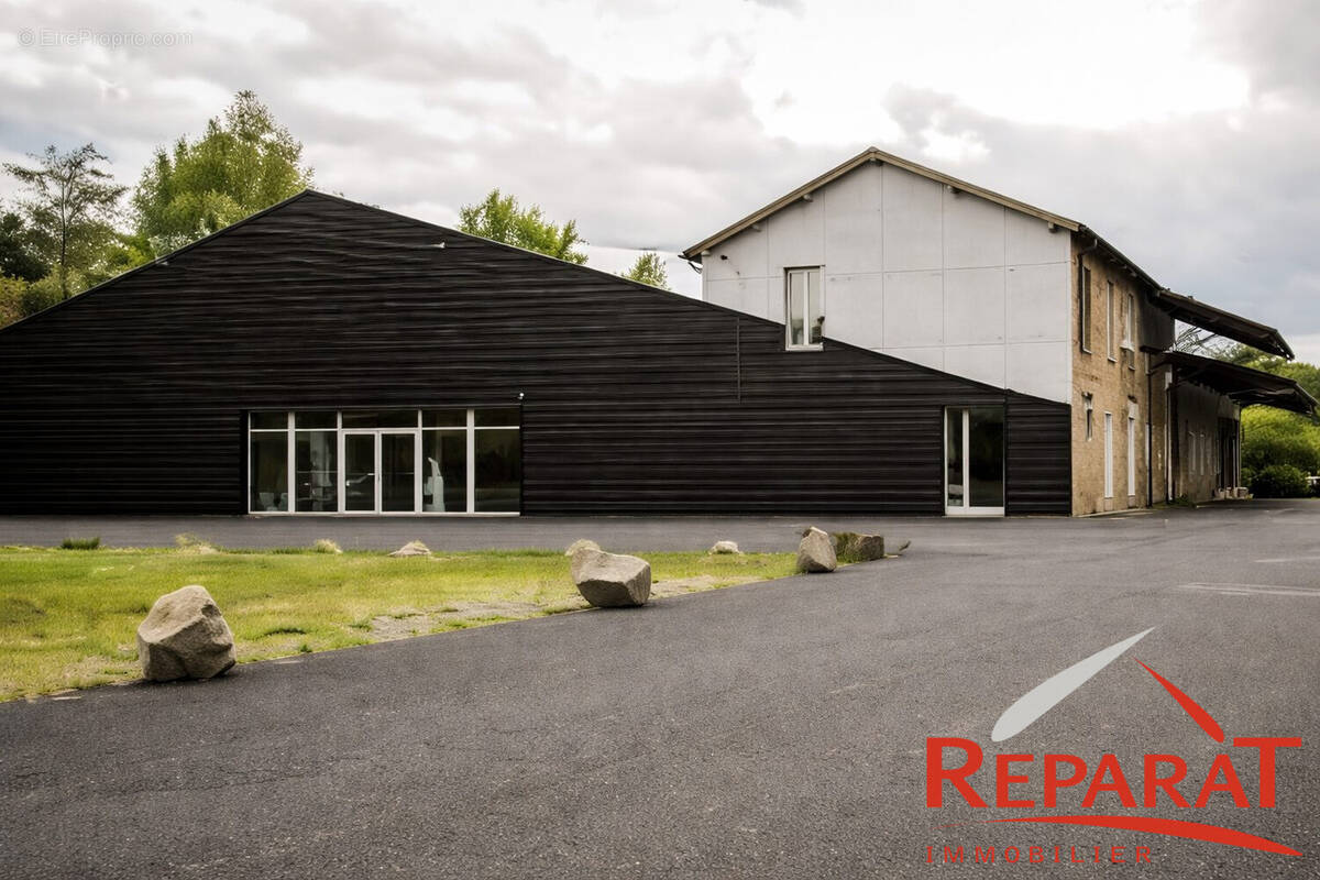 Commerce à SAINT-CLEMENT