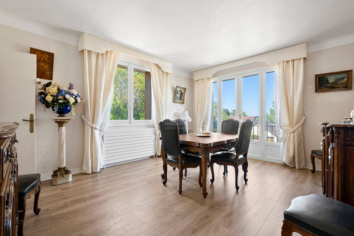 Maison à SAINT-GERMAIN-EN-LAYE