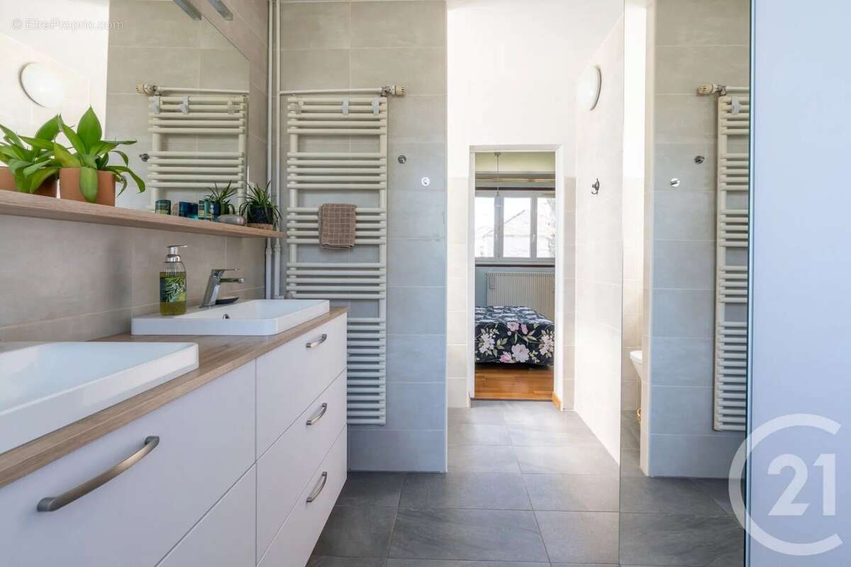 Maison à VILLIERS-SUR-MARNE