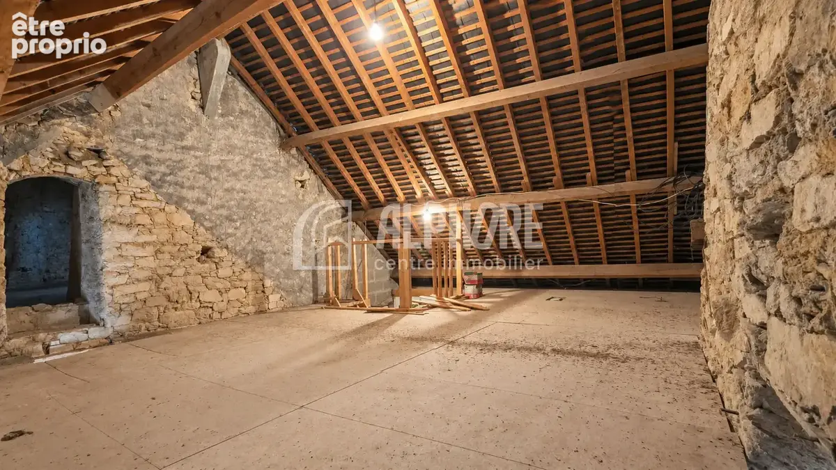 Opportunité de division - 2 maisons + 1 terrain constructible - photo 8