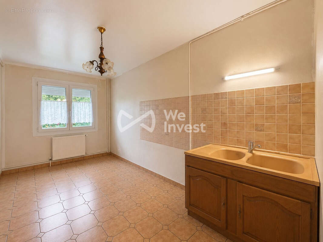 Appartement 76 m² à Charleville-Mezieres  - photo 2