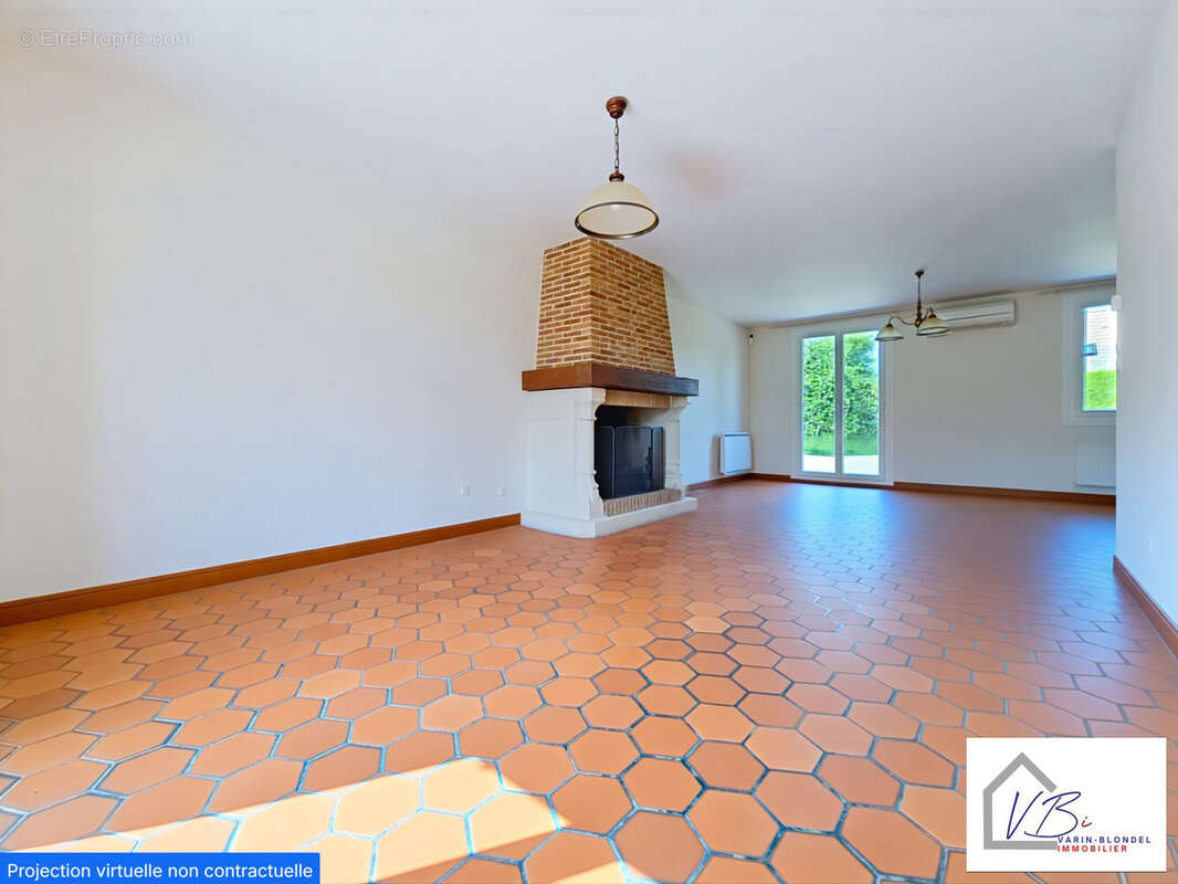 Maison à LA FRENAYE