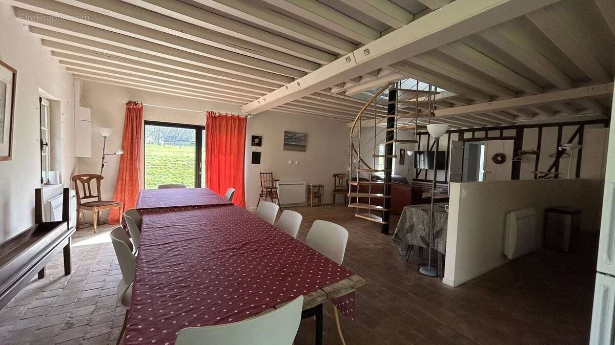 Maison à BEUZEVILLE