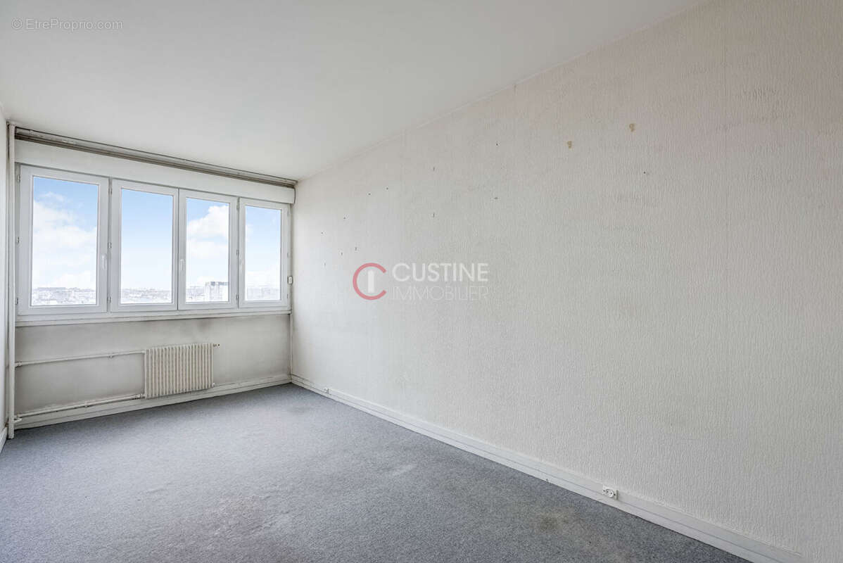 Appartement à PARIS-14E