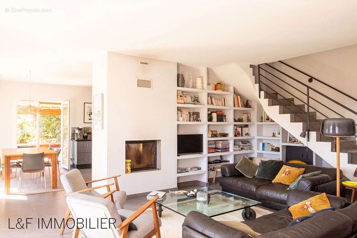 Maison à LA CADIERE-D'AZUR