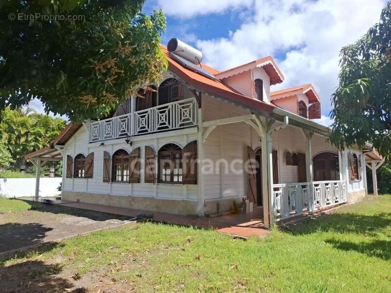 Maison à SAINT-PIERRE