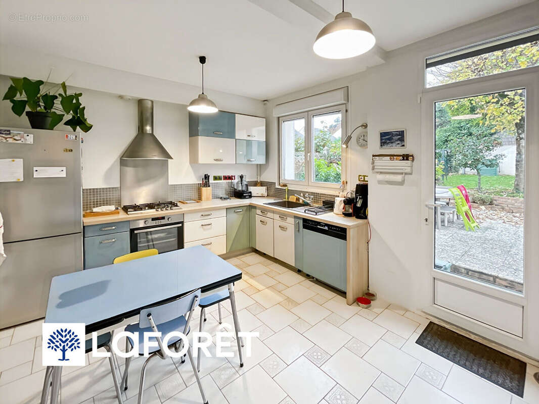 Maison à SAULX-LES-CHARTREUX