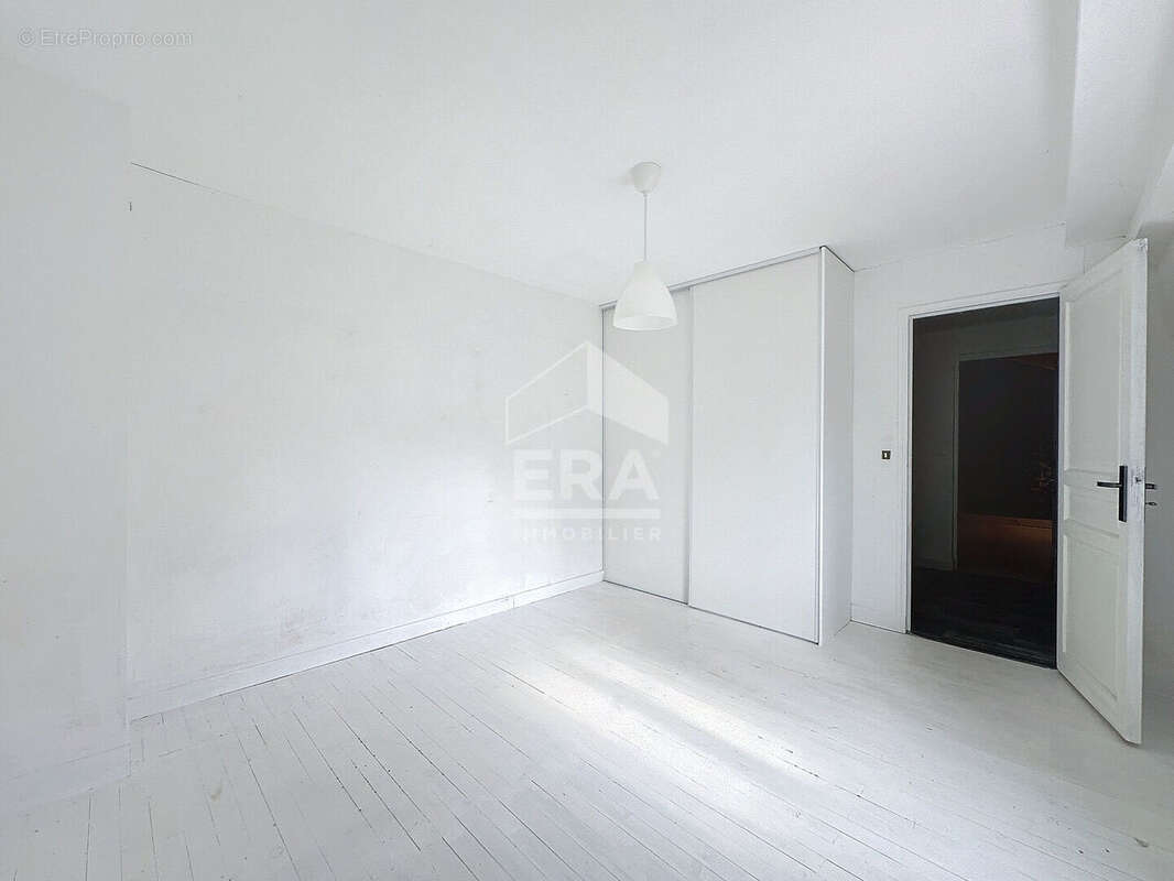 A vendre maison 6 pieces 172 m2 - photo 10