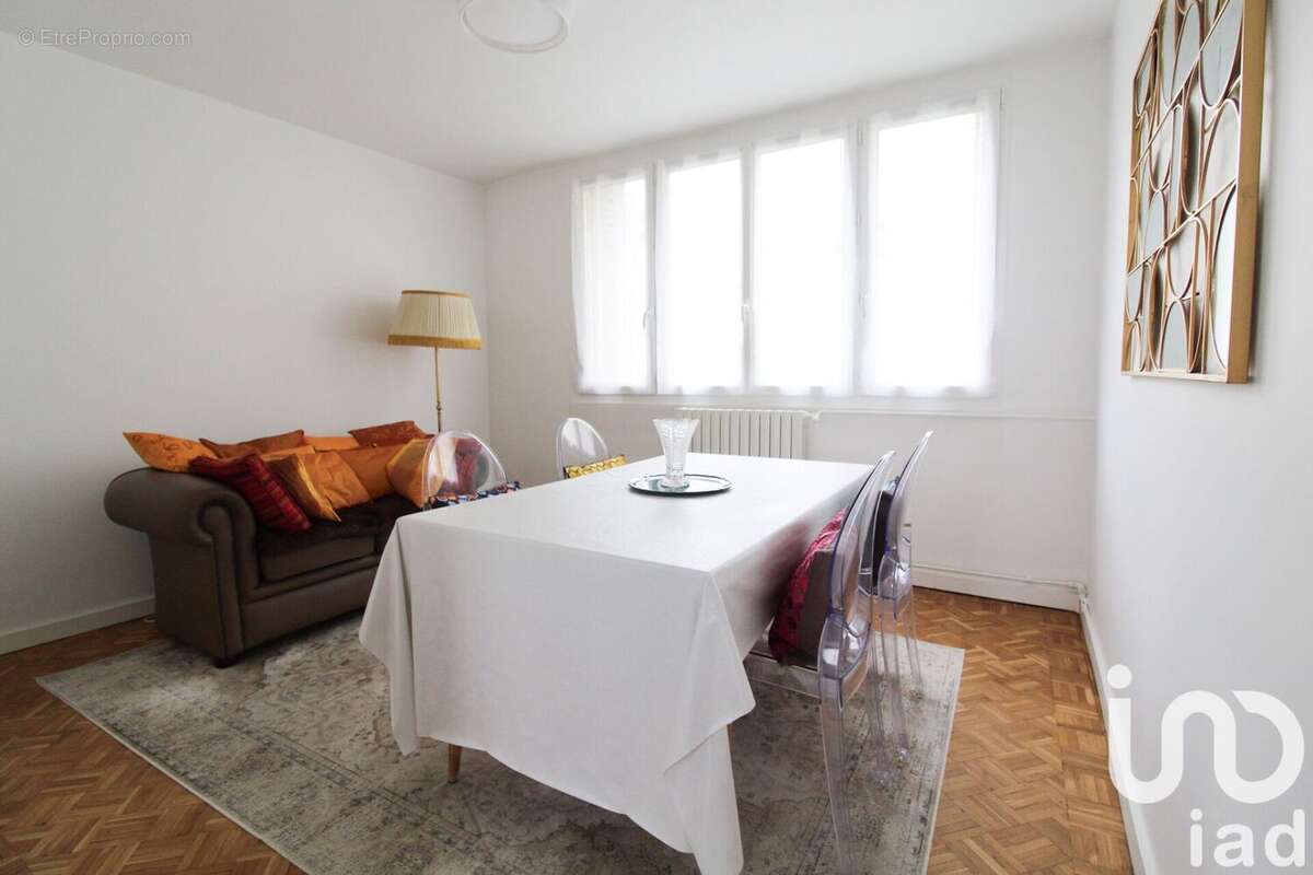 Photo 4 - Appartement à LE KREMLIN-BICETRE