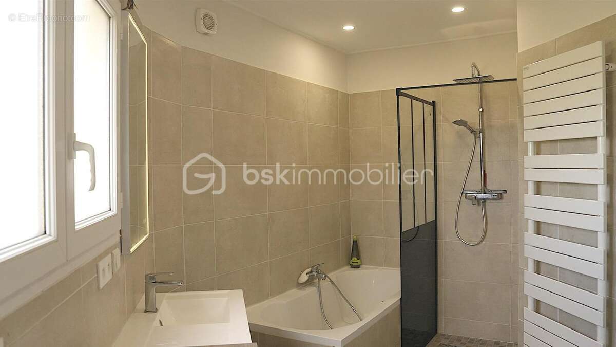 Maison à RIBAUTE-LES-TAVERNES