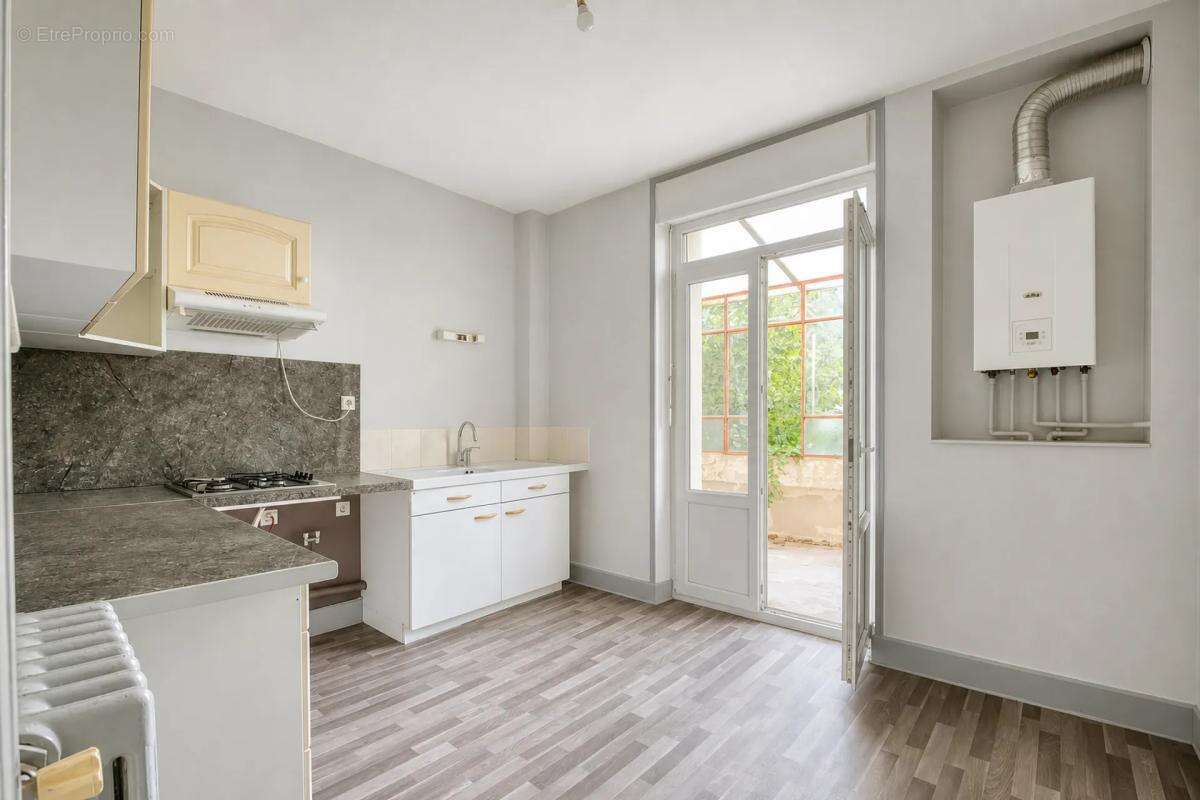 Maison familiale louée 8 pièces à Vandœuvre-lès-Nancy - photo 5