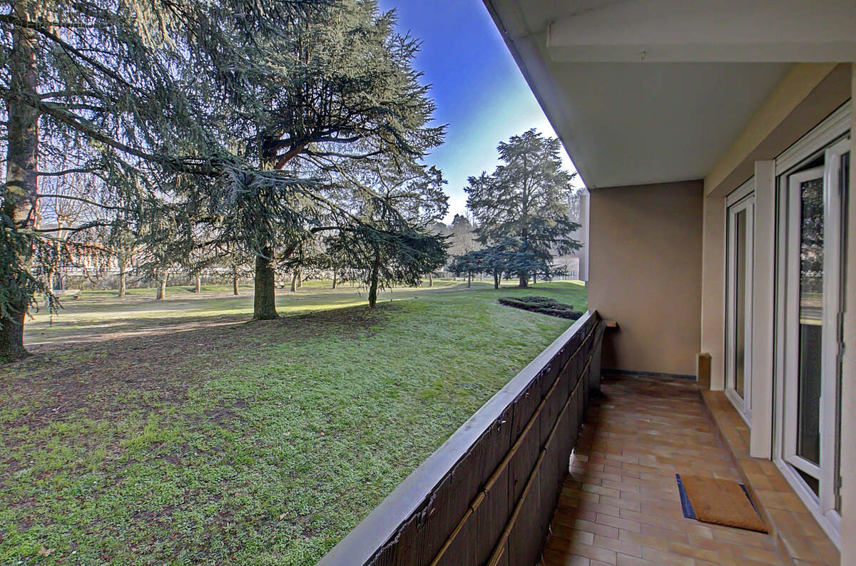 Appartement à MEYZIEU