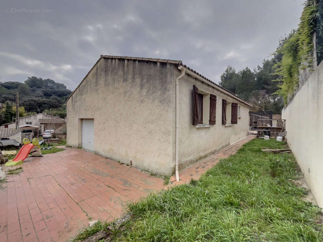 Maison à COMPS