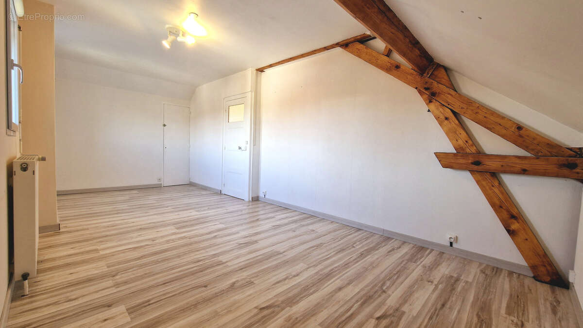 Maison à SAINT-ANDRE-LES-VERGERS