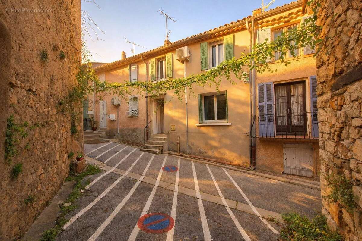 Vente Maison Gonfaron(83590) 159 000ï¿œ - photo 8