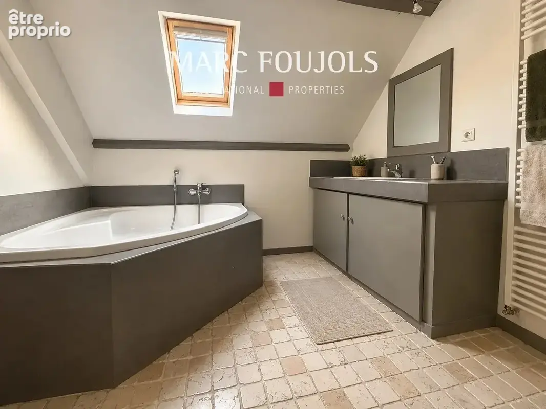 Appartement élégant duplex coeur de Senlis - photo 10