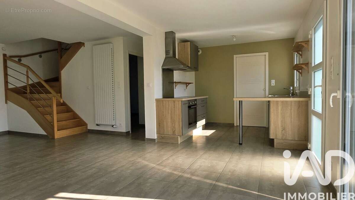 Photo 8 - Maison à SAINT-AVE